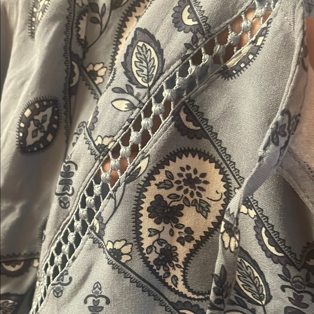 Blue Patterned Women's Top - Picture 3 of 8